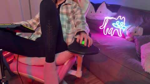 Snapshot of elisa_north chatting on September 30, 2:00 pm Elisa North online show from September 30, 2:00 pm