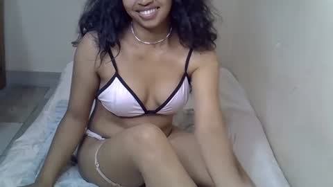 elisah01 online show from March 26, 6:24 pm