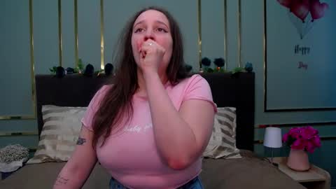 Snapshot of elisaminix_ chatting on February 23, 10:39 am Elison online show from February 23, 10:39 am