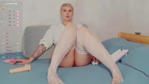 elise_day online show from July 8, 1:26 pm