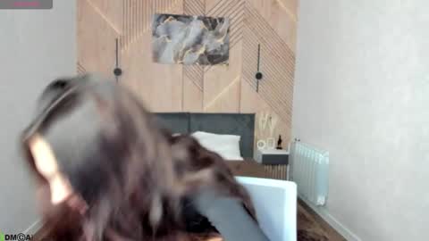 Elise online show from February 27, 1:05 am