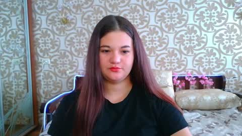 elisesmuse online show from July 19, 7:34 am
