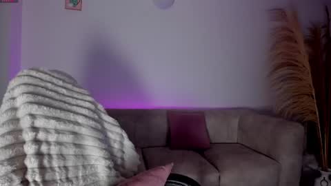Snapshot of elissa_dominguez chatting on July 9, 1:31 am Elissa online show from July 9, 1:31 am