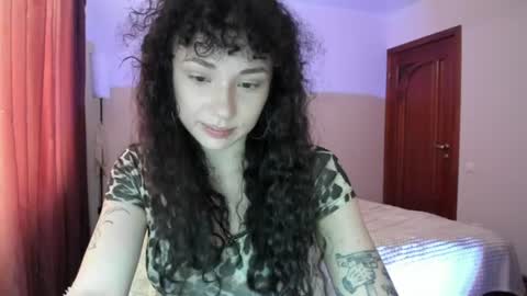 Eliss online show from July 28, 2:13 pm