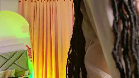 Snapshot of elit_noa chatting on February 6, 8:12 pm elit noa online show from February 6, 8:12 pm