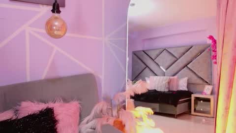 Snapshot of elit_noa chatting on February 7, 7:50 pm elit noa online show from February 7, 7:50 pm