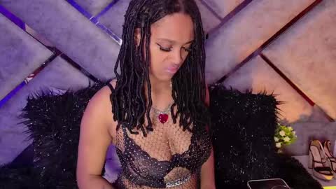 Snapshot of elit_noa chatting on February 28, 3:51 am elit noa online show from February 28, 3:51 am