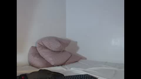 Snapshot of elitemanu chatting on December 4, 3:49 am elitemanu online show from December 4, 3:49 am