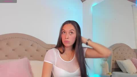 Snapshot of elivayne chatting on March 12, 10:27 pm ELIII online show from March 12, 10:27 pm