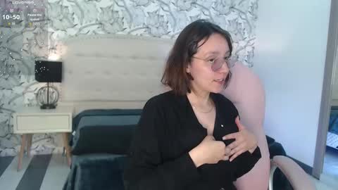 Eliza online show from February 2, 7:01 pm