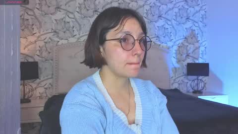 Eliza online show from April 14, 7:31 pm