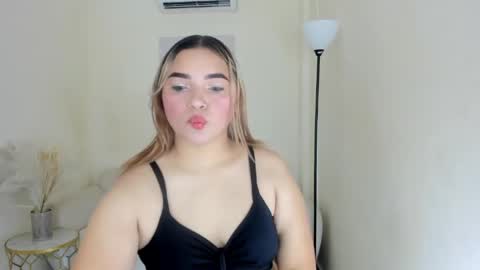 eliza_pryor online show from May 22, 12:11 pm