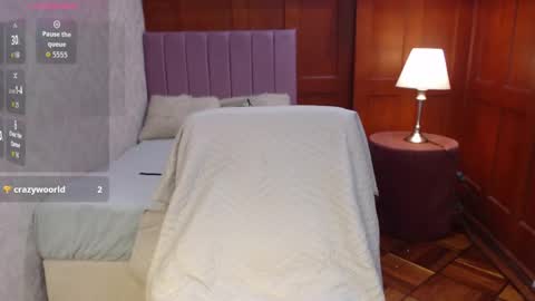 Snapshot of elizabet_davies chatting on May 23, 3:27 pm sexy Eli online show from May 23, 3:27 pm