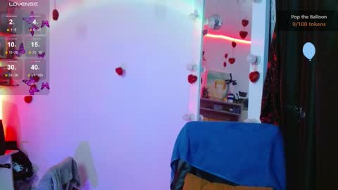 Elizabeth Martinez online show from February 25, 10:07 pm