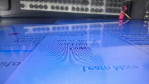 Snapshot of elizabeth_t_ chatting on February 25, 8:57 am Elizabeth online show from February 25, 8:57 am