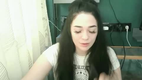 elizabeth_xi online show from October 9, 11:41 am