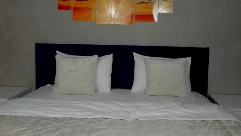 Snapshot of elizabethcash chatting on February 22, 3:18 am Elizabeth online show from February 22, 3:18 am