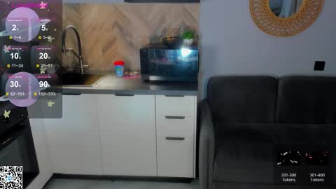 elizabethh_brown online show from February 24, 11:58 pm