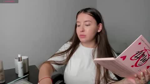 Snapshot of elizabethliones01 chatting on November 17, 4:35 pm instgram aly leiv17 ---- Im model-independent online show from November 17, 4:35 pm