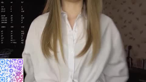 Mia online show from February 14, 3:42 pm