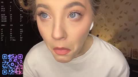 Mia online show from February 16, 5:09 pm