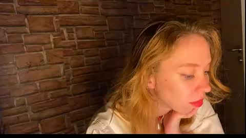 Eliza online show from July 8, 7:18 pm