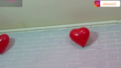   online show from April 11, 8:02 pm