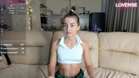 Eliz                               online show from March 10, 3:20 pm