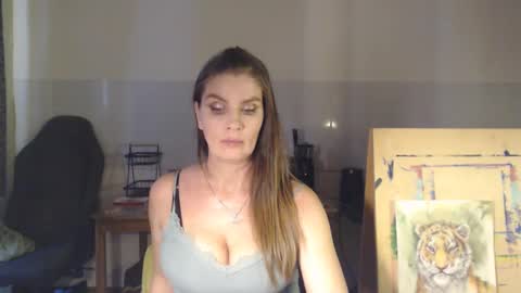 Snapshot of elizzo chatting on March 9, 2:10 pm Eliekind online show from March 9, 2:10 pm