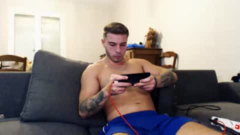 Snapshot of elkafit28 chatting on November 5, 9:48 pm elkafit28 online show from November 5, 9:48 pm