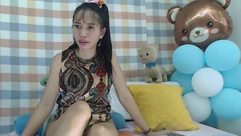 Snapshot of ella20 chatting on March 26, 5:46 am Ellah online show from March 26, 5:46 am