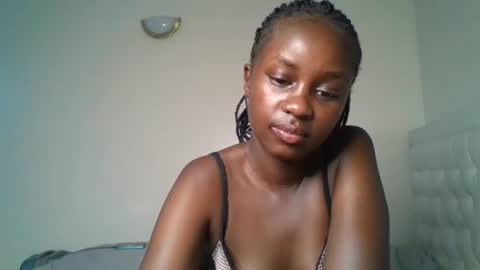 Snapshot of ella8_ chatting on July 24, 12:08 am ella8_ online show from July 24, 12:08 am