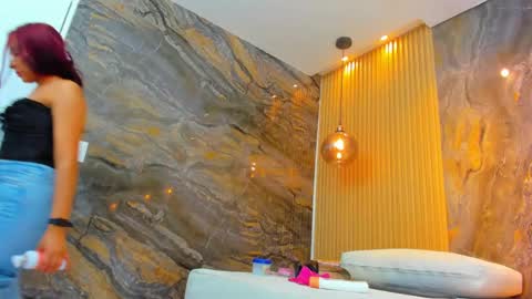 ella harper online show from March 10, 9:43 am