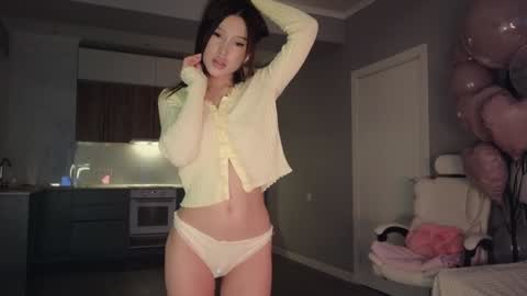 Lee online show from March 10, 3:44 am