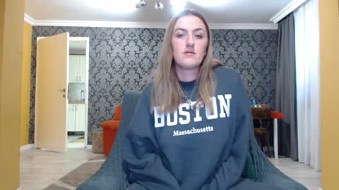 Snapshot of ella_max_live chatting on January 14, 8:20 am Ella Max online show from January 14, 8:20 am