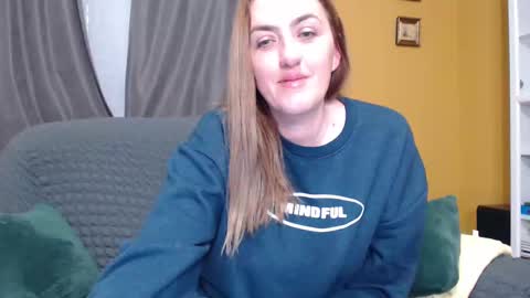 Snapshot of ella_max_live chatting on February 11, 7:02 am Ella Max online show from February 11, 7:02 am