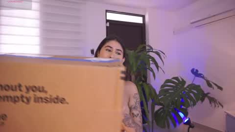 ELLA OWEN online show from May 12, 3:20 pm
