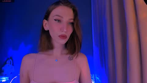 ellaamber online show from November 16, 12:38 am