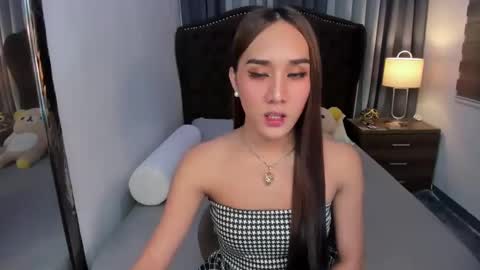 Sophia online show from February 18, 9:20 pm