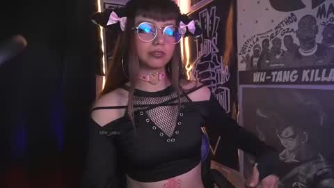 follow me on instagram .    online show from January 16, 6:45 pm