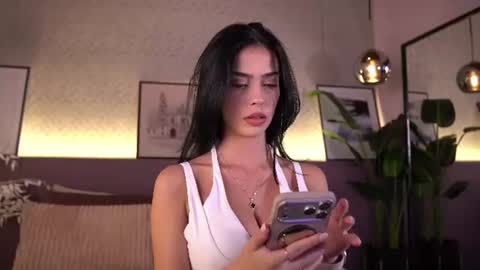 Snapshot of ellediane chatting on July 2, 10:16 pm Elle Diane online show from July 2, 10:16 pm
