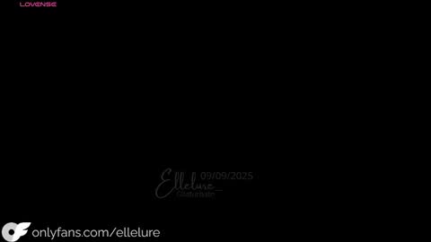 Snapshot of ellelure_ chatting on September 9, 11:59 pm Linda Restrepo online show from September 9, 11:59 pm