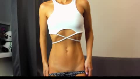 ellen_flow online show from May 4, 9:22 pm
