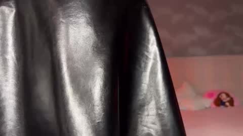 Snapshot of ellenmays chatting on January 7, 5:21 am Ellen online show from January 7, 5:21 am