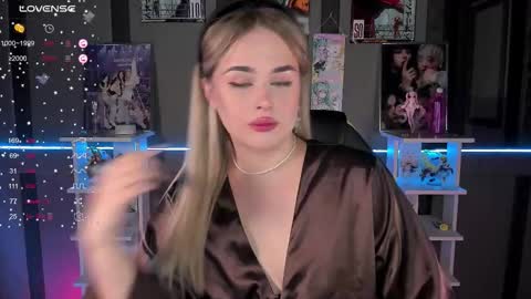 Maria online show from November 6, 5:36 pm