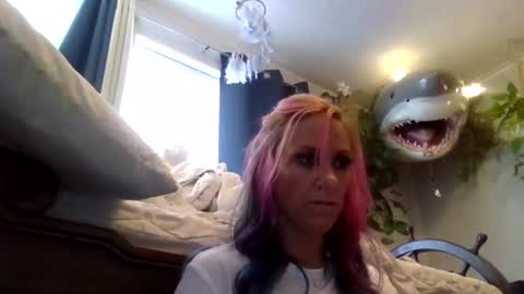 ElleNV online show from December 5, 7:38 pm