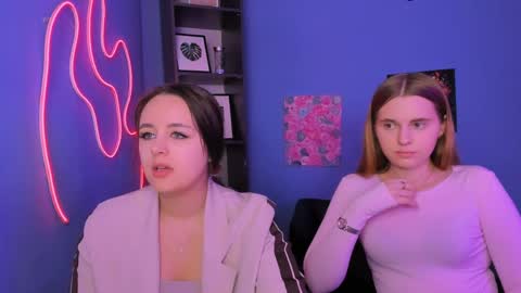 Snapshot of elli_ashley chatting on March 31, 3:12 pm Ashley online show from March 31, 3:12 pm