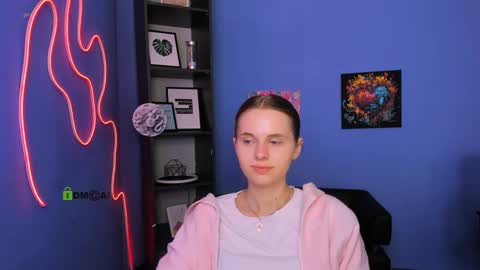 Snapshot of elli_ashley chatting on April 1, 11:22 am Ashley online show from April 1, 11:22 am