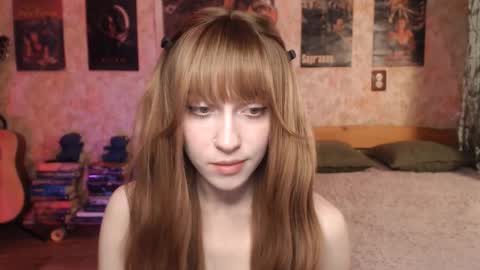 ellie_friendly online show from February 28, 1:39 am