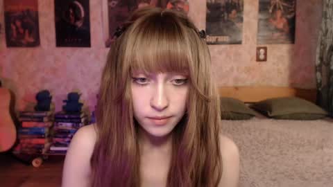 ellie_friendly online show from June 2, 12:34 am